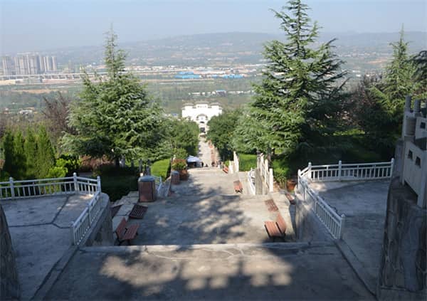 西安霸陵墓園新區(qū)可靠嗎