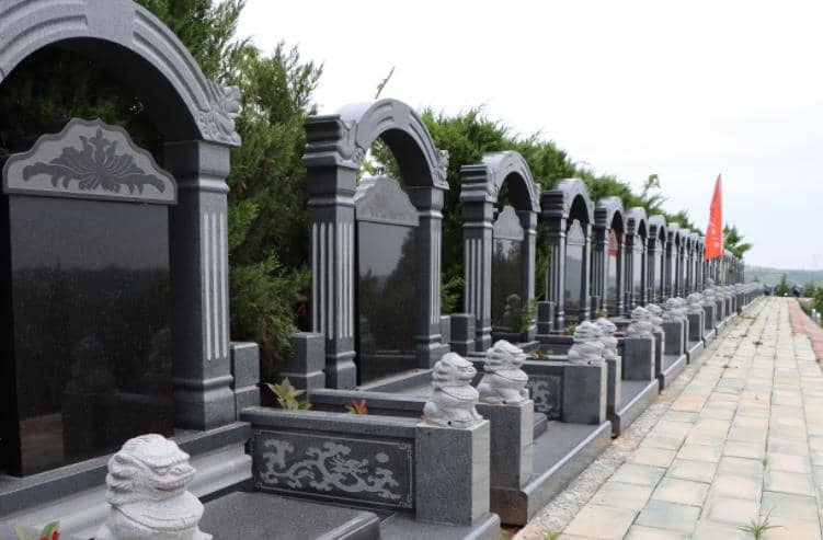 壽陽(yáng)山骨灰墓園名人天堂