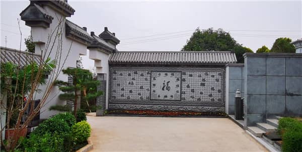 西安漢皇墓園的建筑風(fēng)格有何特點？