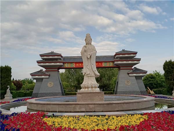 漢皇樹葬墓園和昭陵墓園的比較分析