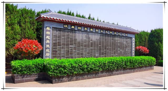 閻良漢皇樹葬墓園的生態(tài)樹葬以“生命歸于自然”為核心理念