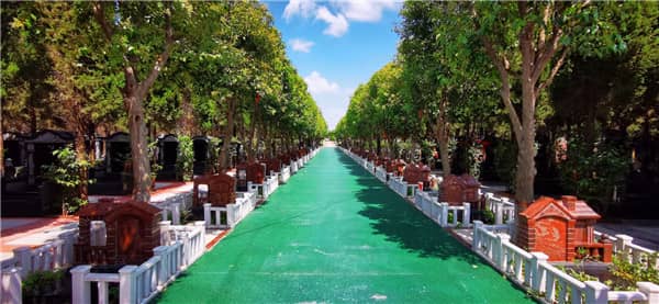 西安漢皇樹葬墓園的地理位置有哪些獨(dú)特之處？