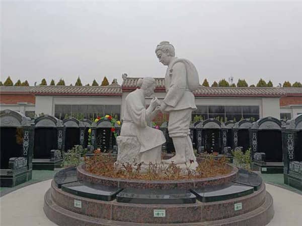 西安閻良漢皇樹(shù)葬墓園的環(huán)境特點(diǎn)是什么？