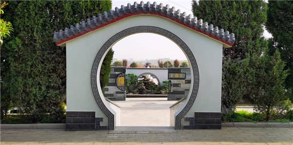 西安漢皇樹葬墓園采用的壁葬方式有哪些優(yōu)勢(shì)和意義？