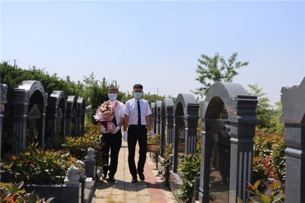 西安壽陽山公墓的環(huán)境美化工作有哪些亮點？