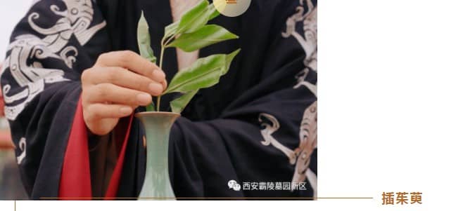 如果我是第一次去看墓地，有什么便捷的方式可以到達(dá)嗎？