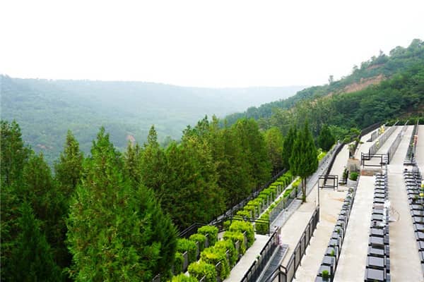 西安壽陽(yáng)山墓園有哪些現(xiàn)代化管理措施，如何確保墓園的管理質(zhì)量？