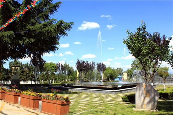 西安壽陽(yáng)山公墓幾點(diǎn)開(kāi)門(mén)