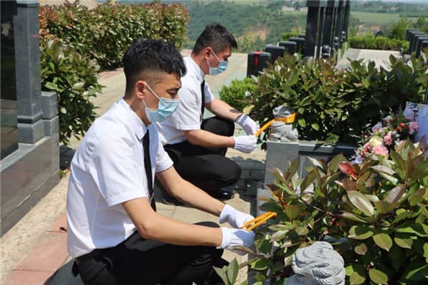 去西安市壽陽山墓園有班車嗎
