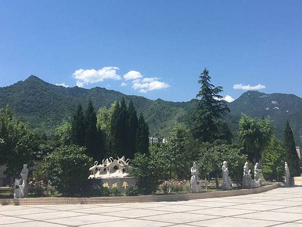 如何自駕前往長安慈恩園？