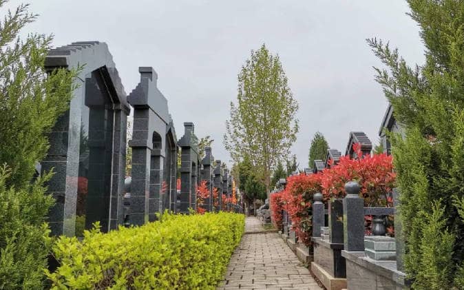 如何在長安區(qū)棗園山生態(tài)人文紀(jì)念園選擇理想的安息之地？