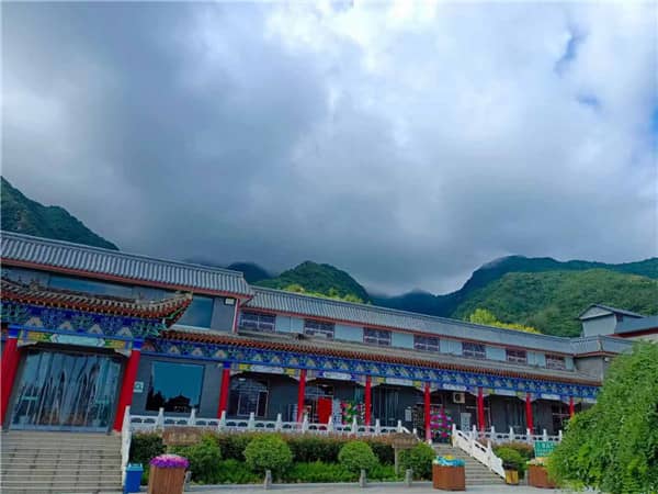 九龍山墓園西安地址在那