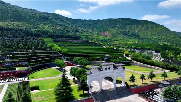 霸陵墓園新區(qū)文明祭掃倡議書(shū)