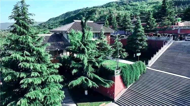 霸陵陵園選墓服務(wù)及清明優(yōu)惠活動介紹