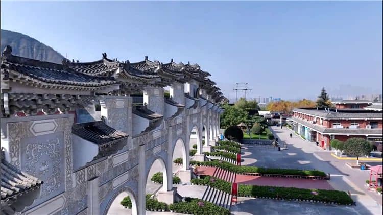 為什么越來越多的家庭選擇霸陵陵園的壁葬服務(wù)？