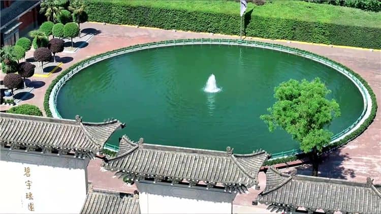 亡人三周年得提前一天祭奠嗎？時(shí)間安排與習(xí)俗解析