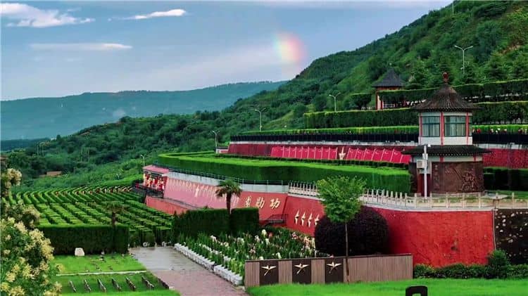 西安霸陵墓園新區(qū)在管理上有哪些專業(yè)化和現(xiàn)代化的舉措？