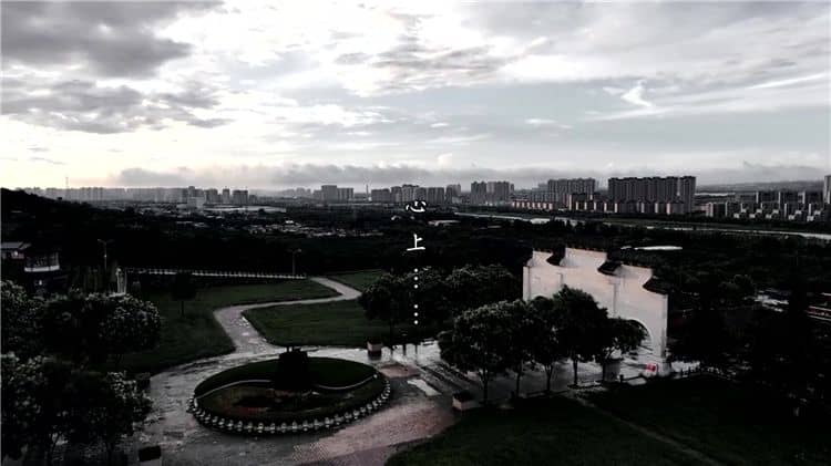 西安霸陵墓園新區(qū)的園丁園如何平衡傳統(tǒng)文化與現(xiàn)代紀(jì)念的需求？