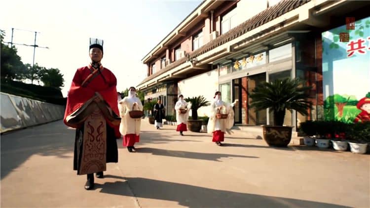 西安霸陵墓園：綠色安息之所，草坪墓碑的新選擇