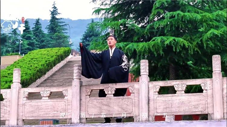 如何找到西安霸陵墓園新區(qū)官方網(wǎng)站：搜索引擎、官方信息、咨詢工作人員