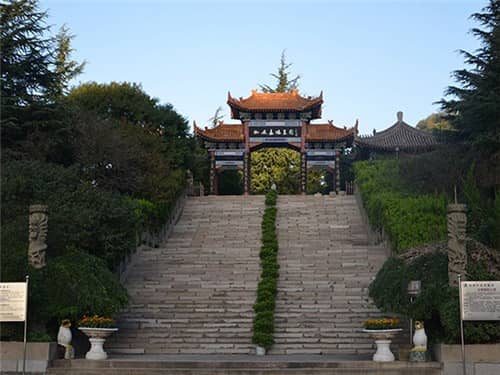 西安高橋墓園——資質(zhì)認(rèn)證的安心之選