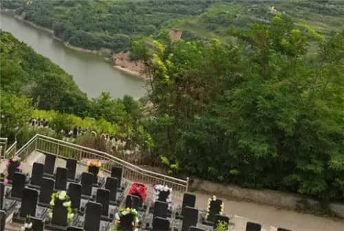 西安高橋墓園位置詳解及交通指南：便捷出行，緬懷無憂