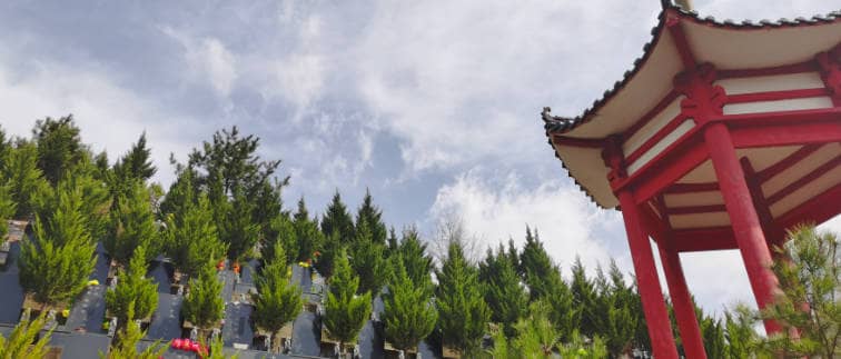 西安白鹿原公墓價格變動與經(jīng)濟環(huán)境有何關(guān)聯(lián)？