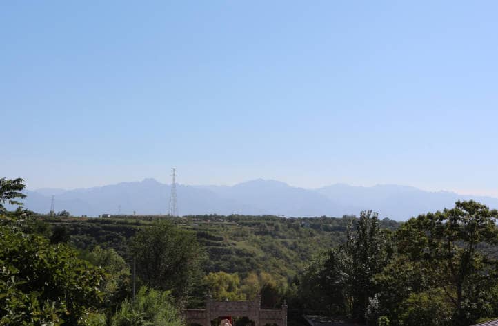 西安白鹿原公墓葬式價格全解析：壁葬立碑臺原葬多層次選擇，滿足不同家庭預(yù)算需求