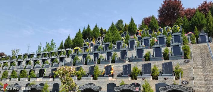 西安白鹿原公墓（白鹿陵園）的地理位置有何優(yōu)勢？如何前往？