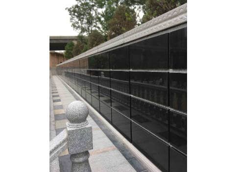 西安臥龍山墓園作為西安主城區(qū)以北的大型新型生態(tài)墓園，它有哪些優(yōu)勢(shì)？