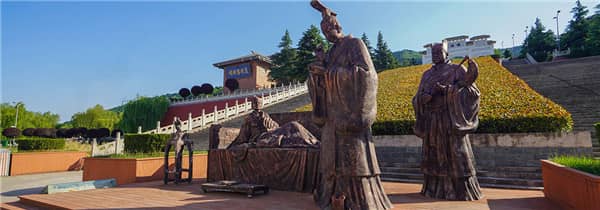 用專用車輛拉骨灰好還是用私家車好？