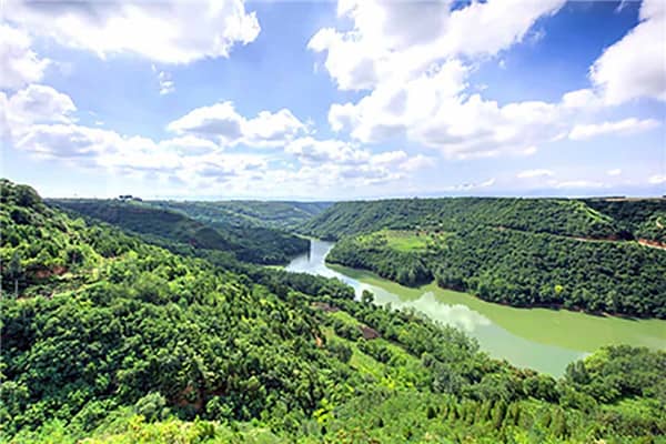 西安景區(qū)周邊公墓：風(fēng)景與思念并存的特色祭掃地