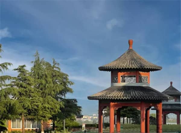 立碑葬：西安市的立碑葬包括藝術(shù)立碑和傳統(tǒng)立碑兩大類——西安立碑葬類型及價(jià)格詳解